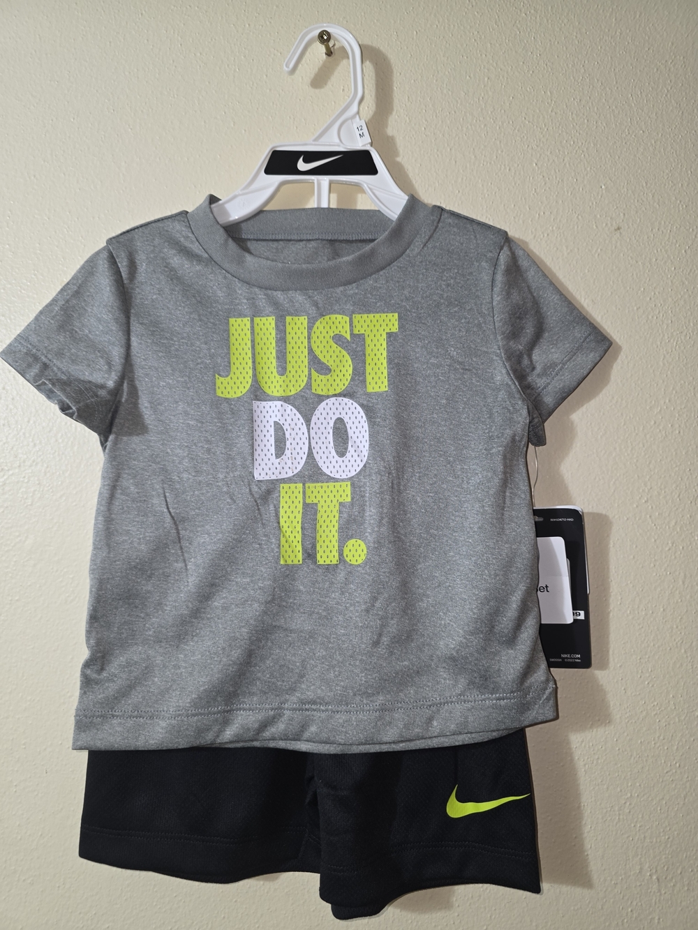 Nike Grey And Green Baby Boy 12 Months Shirt And Shorts Set